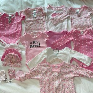 The Peanutshell 15 Piece Layette Gift Set